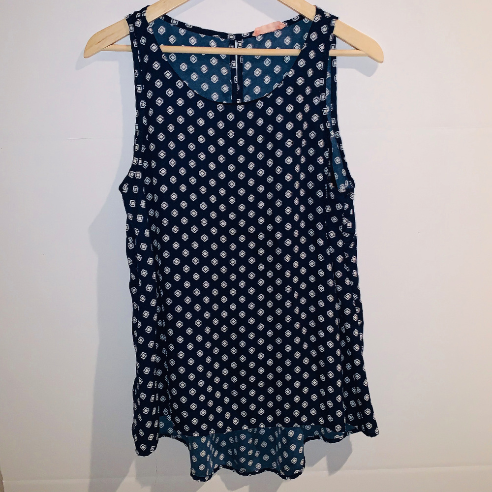 R2D Blue White Sleeveless  Hight/Low Top